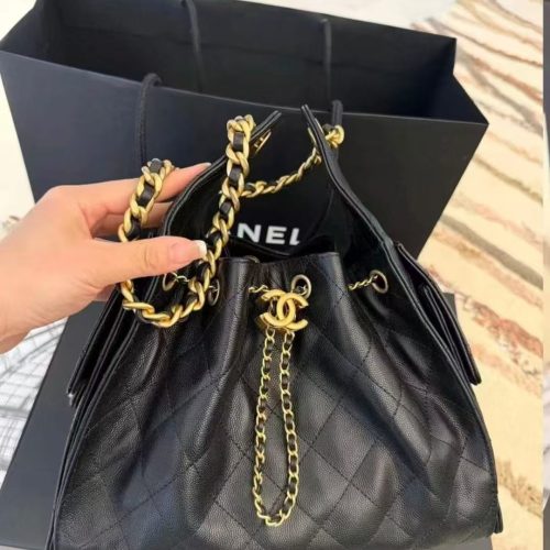 chanel-black-drawstring-bucket-bag-01